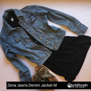 Zena Jeans Light Wash Denim Jacket